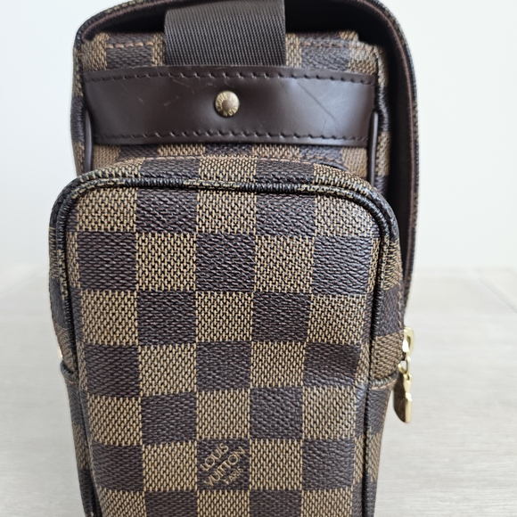Louis Vuitton Melville Reporter Damier Ebene - Picture 5 of 12